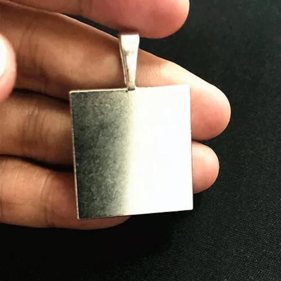 LGBTQ 🏳️‍🌈 Rainbow 🌈 “Proud”  Square Necklace - Picture 2 of 4